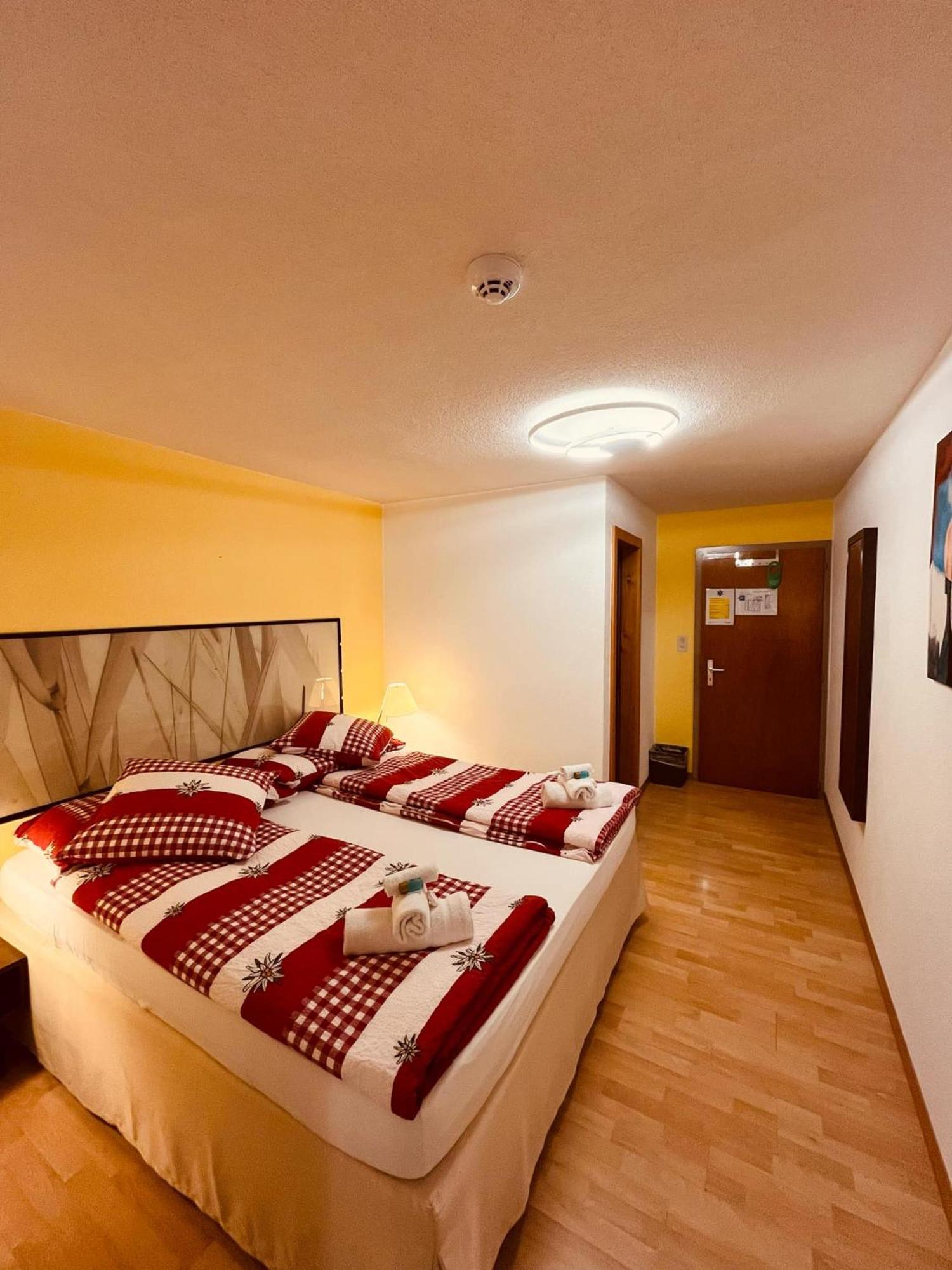 Hotel Rhoneblick Guttet-Feschel Екстериор снимка