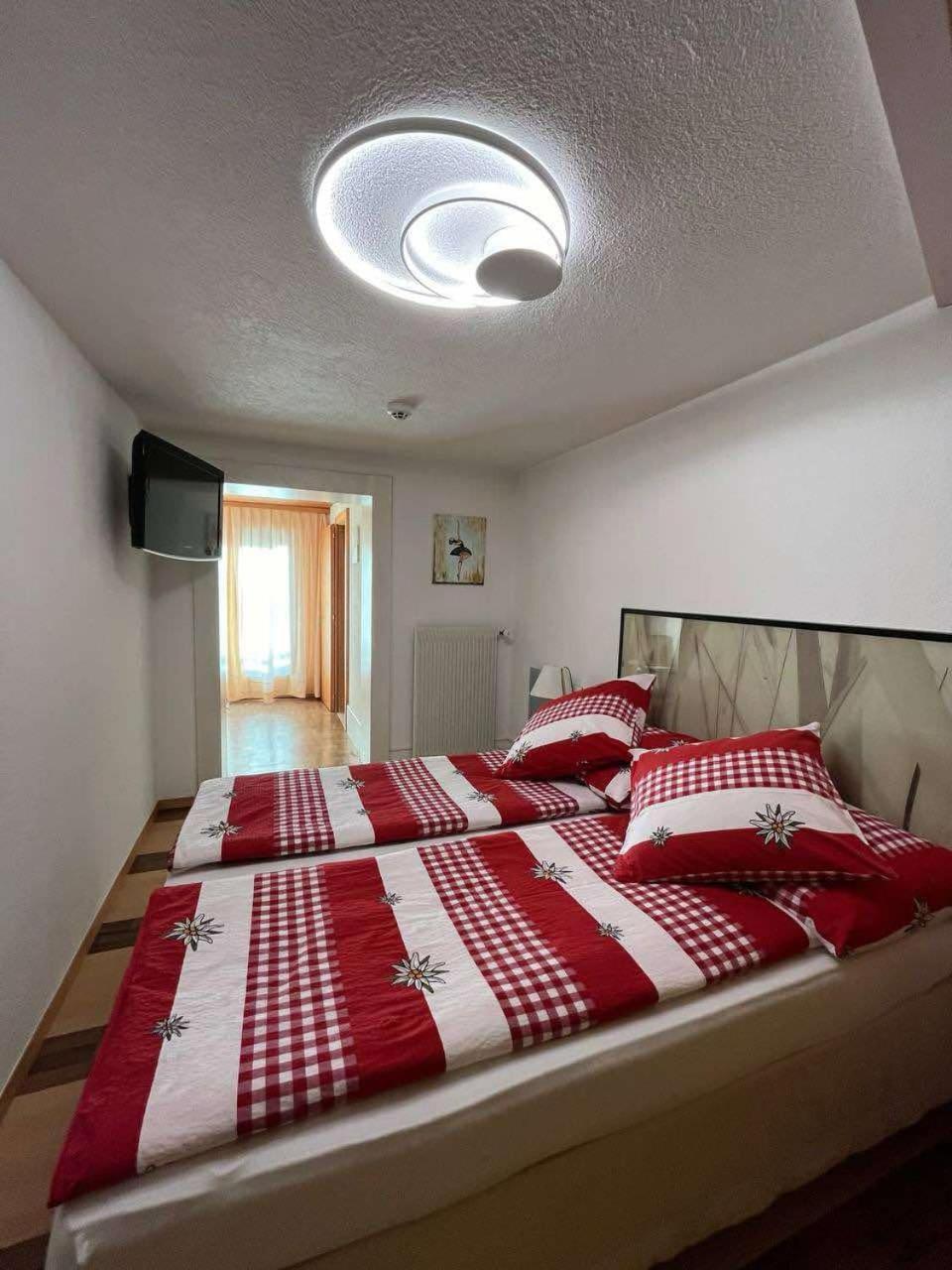 Hotel Rhoneblick Guttet-Feschel Екстериор снимка
